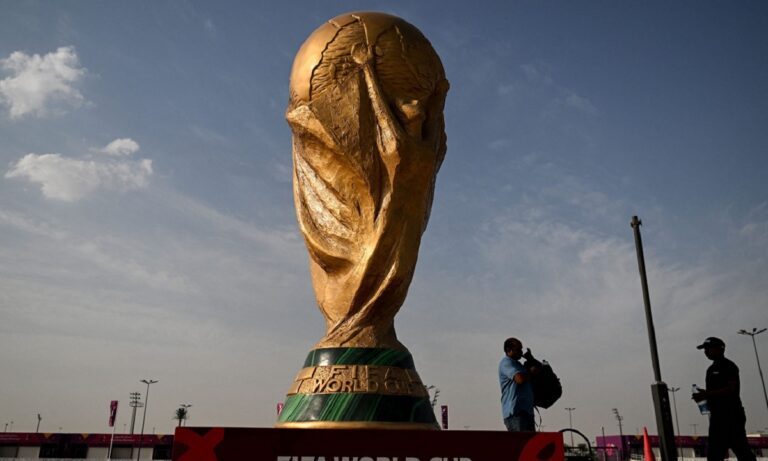 Το Κατάρ αγόρασε το Μουντιαλ 2022, οπαδούς – ηθοποιούς και προσπάθησε να αγοράσει και το ματς με το Εκουαδόρ