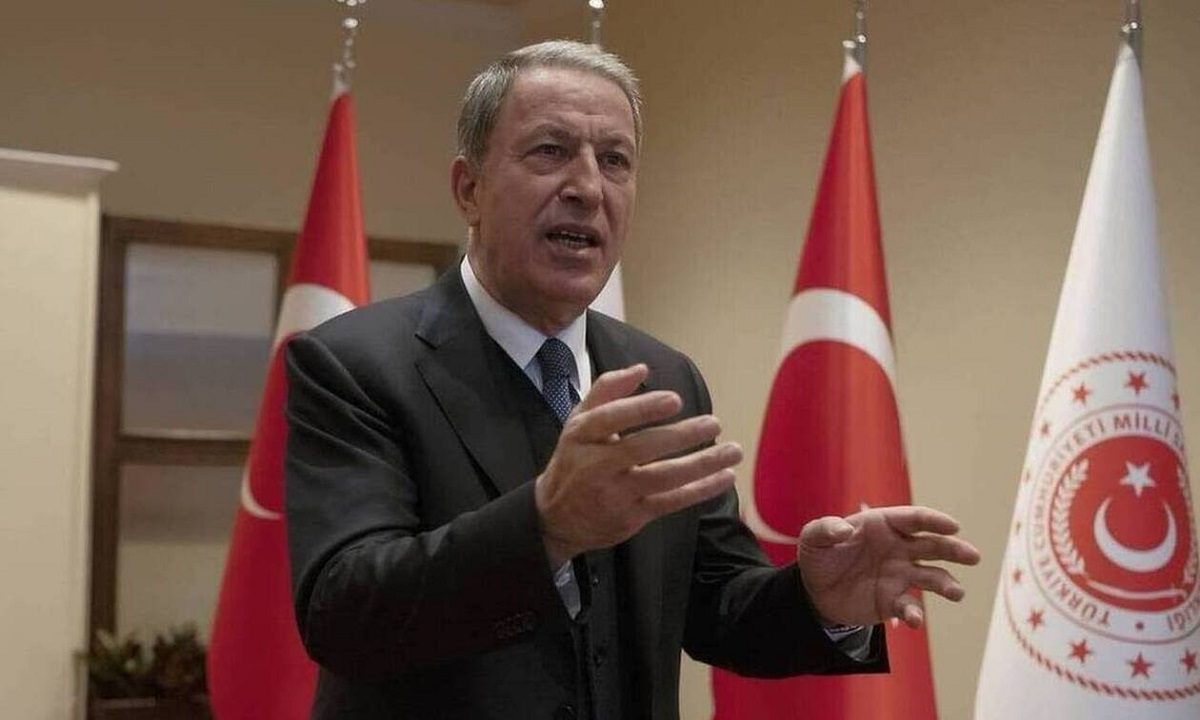 Τουρκία: Προκλητικές δηλώσεις για άλλη μια φορά από τον Τούρκο υπουργό Εθνικής Άμυνας, Χουλουσί Ακάρ, κατά της Ελλάδας.