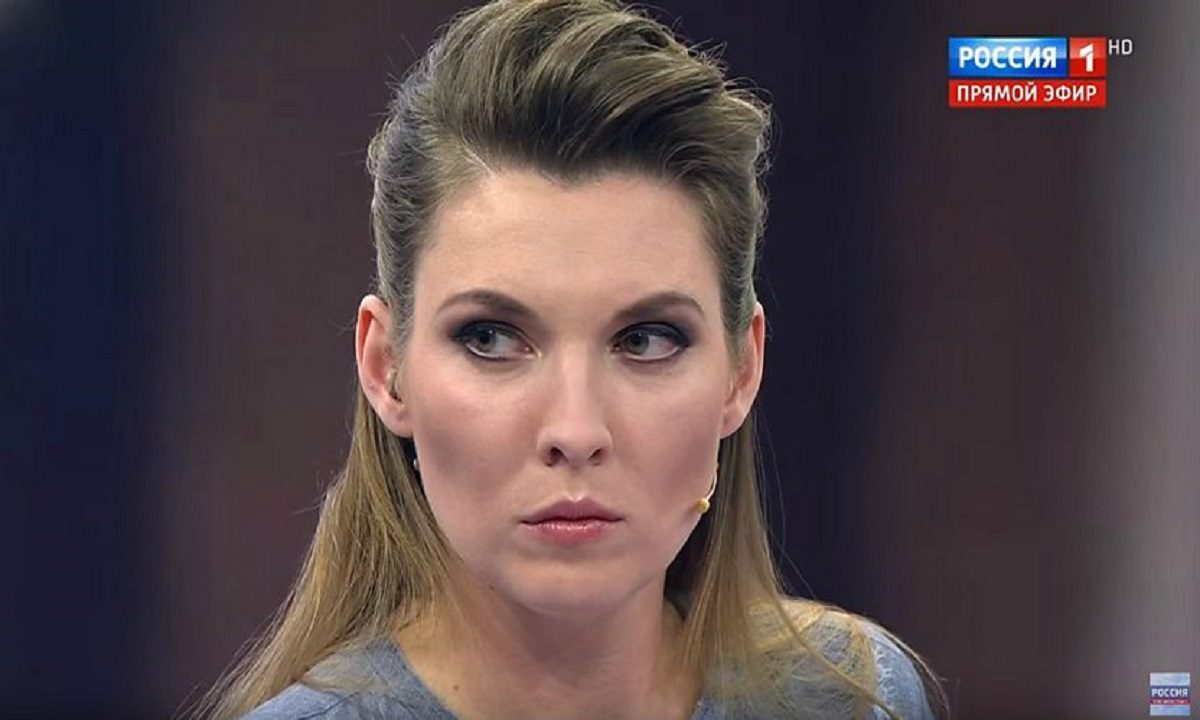 H όμορφη Ρωσίδα παρουσιάστρια που «πάει» τον Πούτιν έπαθε σοκ με την απόφασή του
