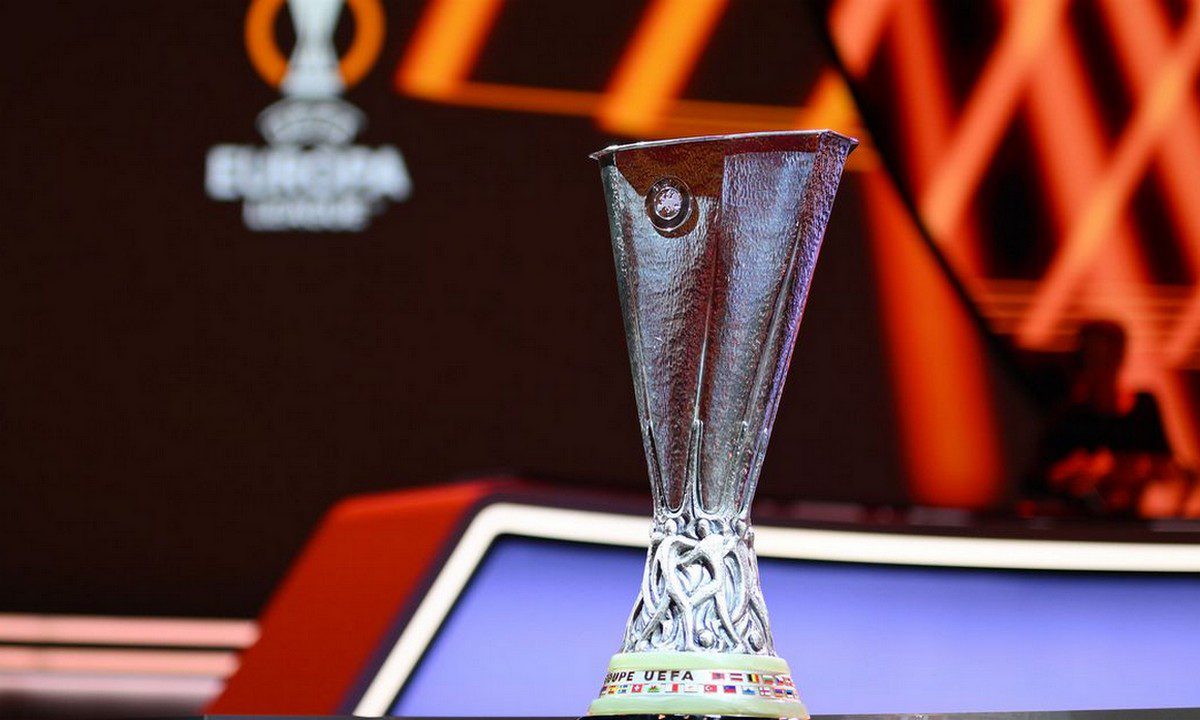 Europa League: «Τιτανομαχία» Μπαρτσελόνα – Μάντσεστερ Γιουνάιτεντ στα play-offs!