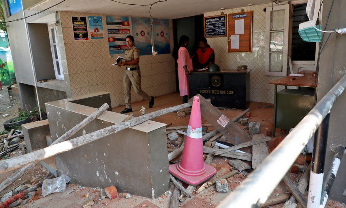 Ινδία: Χάθηκε ο έλεγχος στην Κεράλα – Τραυματίστηκαν δεκάδες διαδηλωτές και αστυνομικοί