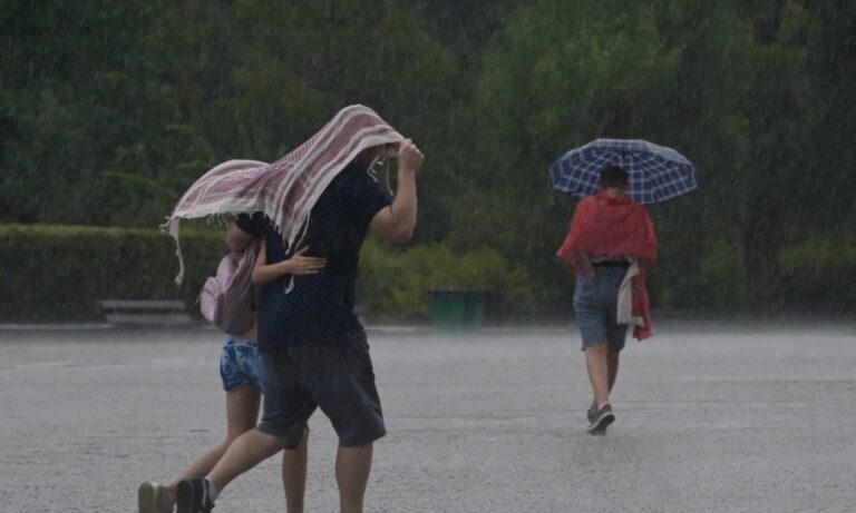 Καιρός: Δείχνει τα «δόντια» της την Κυριακή (6/11) η «κακοκαιρία Eva»! – Πολύ έντονα φαινόμενα σε όλη τη χώρα (vid)