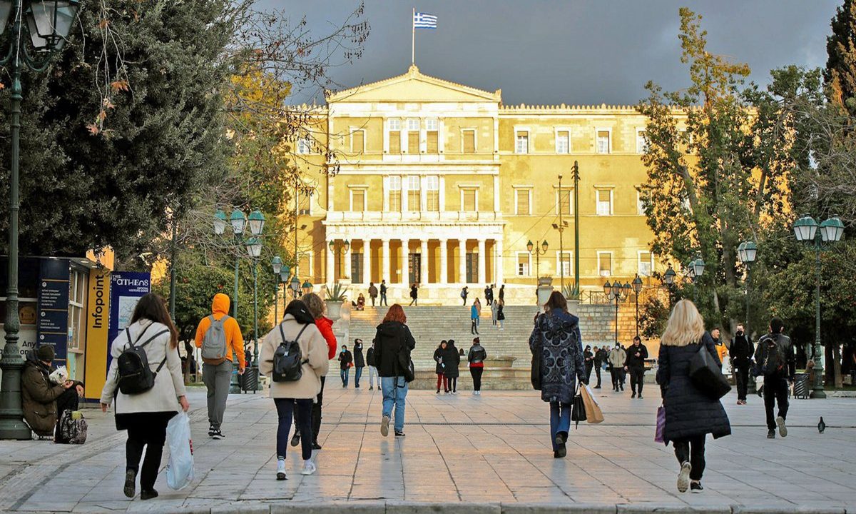 Ραγδαία αλλάζουν οι καταναλωτικές συνήθειες - Τσακίζει την αξιοπρεπή διαβίωση των νοικοκυριών η ακρίβεια, σύμφωνα με αποκαλυπτική έρευνα του ΙΕΛΚΑ