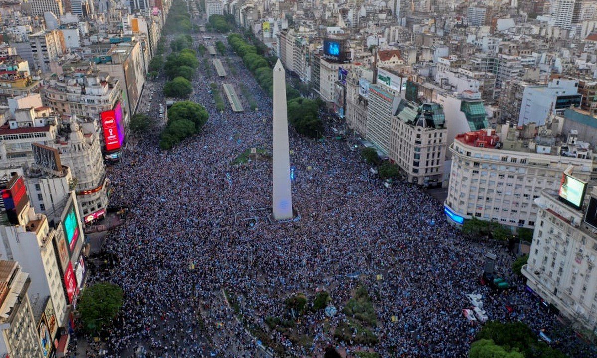 Μουντιάλ 2022: Χαμός στο Μπουένος Άιρες - «Κάηκε» η Αργεντινή για την κατάκτηση του Παγκοσμίου Κυπέλλου (vids