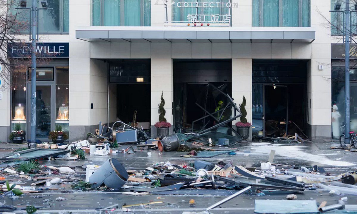 Βερολίνο: Μεγάλη έκρηξη σε ενυδρείο ξενοδοχείου – Νεκρά 1.500 τροπικά ψάρια