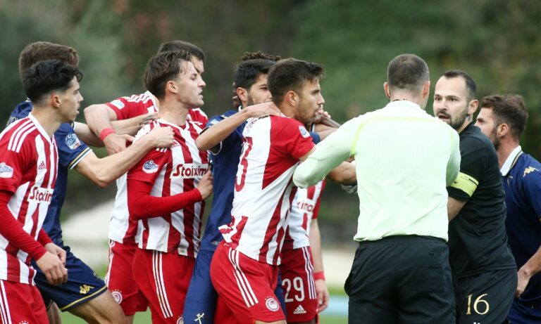 Διαιτησία: Χαμός στο Καλλιθέα – Ολυμπιακός Β’ – Έφυγαν από το γήπεδο οι «ερυθρόλευκοι» – Για ποιες φάσεις φωνάζουν! (vids)