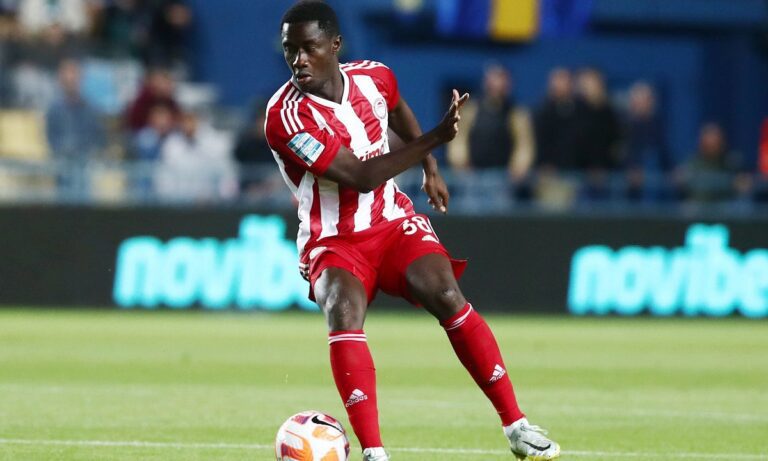 Γιατί δεν μπορούν να φύγουν οι Σαμασέκου και Ουί Τζο Χουάνγκ