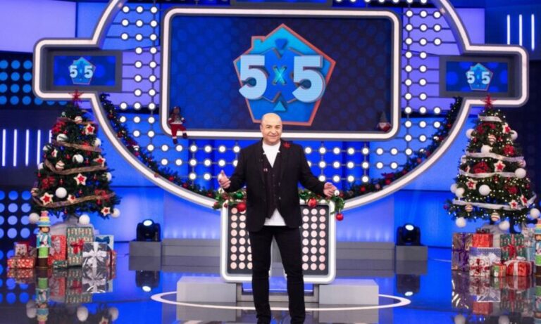 Μάρκος Σεφερλής: Φοράει τα γιορτινά του!