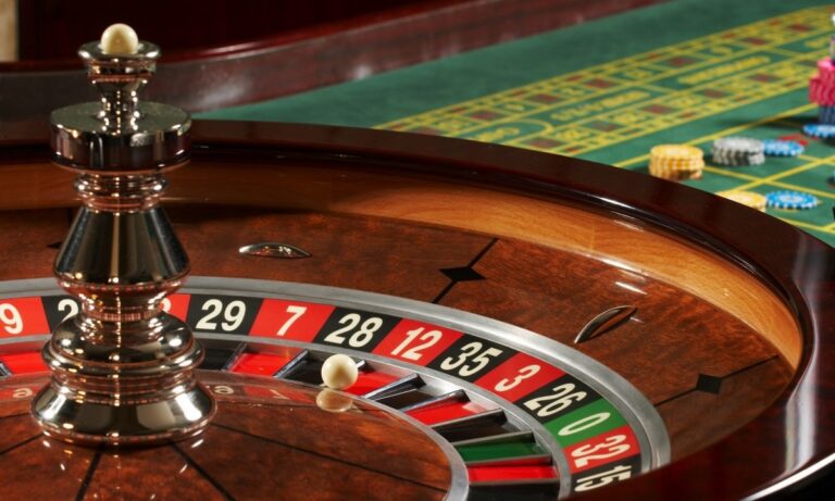 Δέκα διάσημοι με εθισμό στον τζόγο – Το Νο5 της λίστας θα σε αφήσει άφωνο