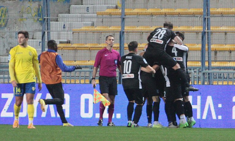 Super League Παρασκήνια: Γι’ αυτό τον παίκτη απέρριψε πρόταση ο ΠΑΣ Γιάννινα – Ποιον παίρνει ο Ατρόμητος και τι τρέχει με την πώληση του Παναιτωλικού;