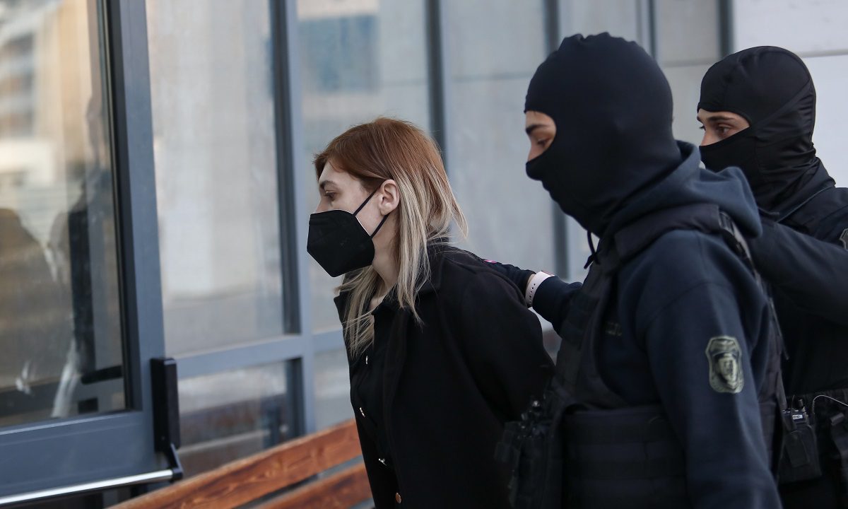 Ρούλα Πισπιρίγκου: Απίστευτη αλλαγή – Έτσι πήγε στα δικαστήρια (φωτογραφίες)