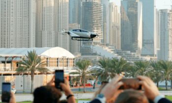 MotorSport News: Η πρώτη δημόσια πτήση διθέσιου αυτοκινήτου έγινε στο Dubai