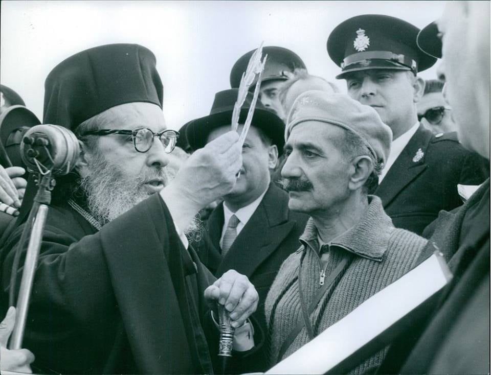 Ο Διγενής της Κύπρου, Γεώργιος Γρίβας [1898 - 27 Ιανουαρίου 1974]. Η ζωή και η πορεία του ήρωα της Κύπρου και όσα πρόσφερε στον ελληνισμό.