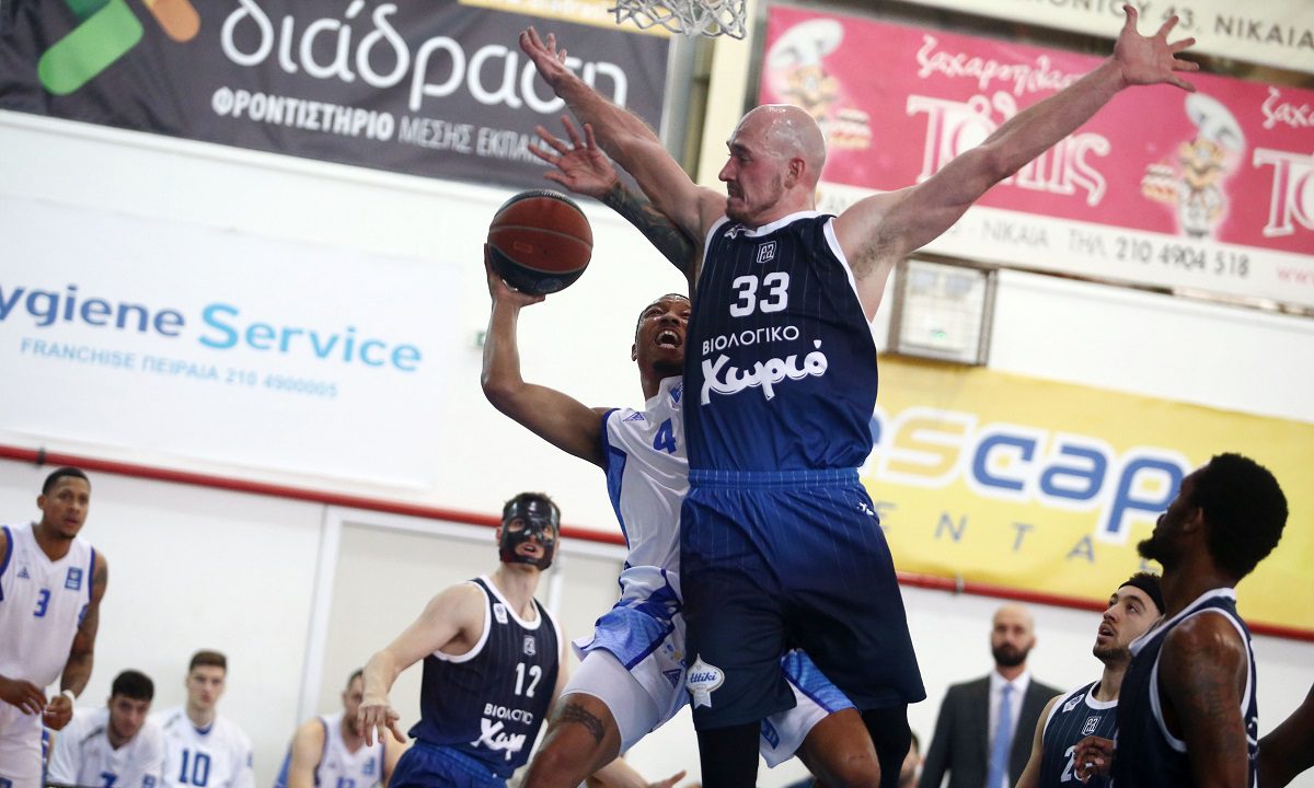 Στην τρίτη πολύτιμη νίκη του για για την διεκδίκηση της παραμονής στη Basket League έφτασε ο Ιωνικός, καθώς επικράτησε της Καρδίτσας (78-71).