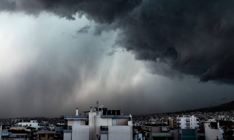 Καιρός με τοπικές βροχές και σποραδικές καταιγίδες, ακόμη και χιόνια την Τετάρτη (11/1)
