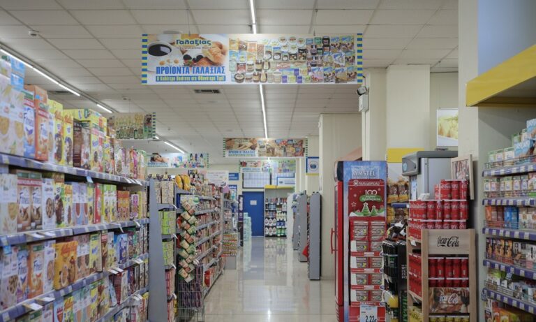 Σούπερ μάρκετ: Ποια θα είναι ανοιχτά σήμερα, 2 Ιανουαρίου – Διχασμένες οι εταιρείες!