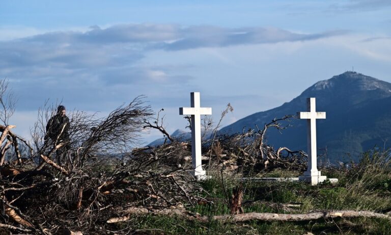 Η ντροπιαστική εικόνα ερήμωσης που επικρατεί στο Τατόι, καθρεφτίζει απόλυτα την εικόνα της σημερινής Ελλάδας