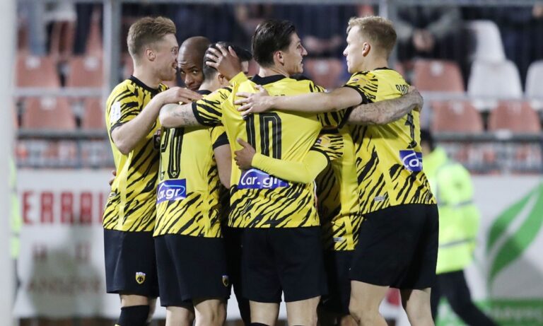 Πανσερραϊκός – ΑΕΚ 1-3: «Κιτρινόμαυρο» σόου και ημιτελικά