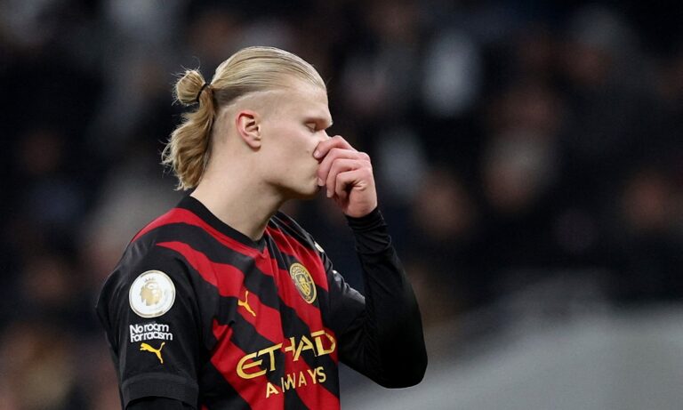 Ίδια φάση με το ΑΕΚ-Αρης στο Τότεναμ-Μαντσεστερ Σίτι? Δεν ήταν πέναλτι