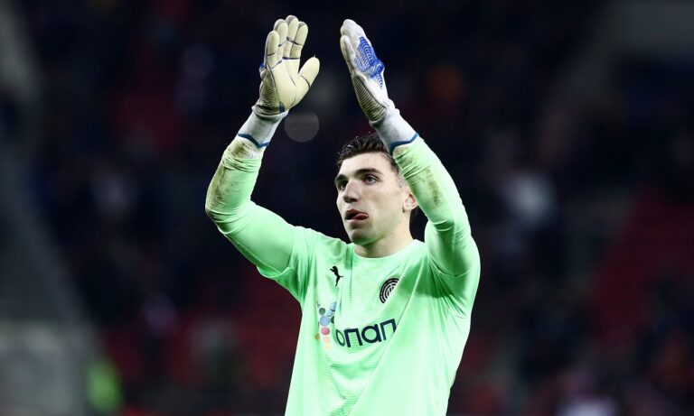 Super League Παρασκήνια: Η πρόταση για Καρέλη, η πώληση του Λεβαδειακού και το νέο συμβόλαιο σε Μανδά