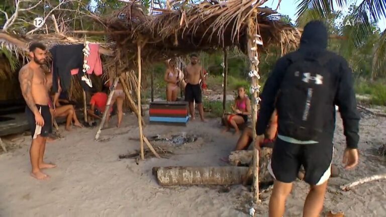 Survivor All Star: Η στιγμή που ο Νίκος Μπάρτζης πιάνει Δαλάκα και Ασημίνα – Η αναφορά του στο τρίτο άτομο! (vids)