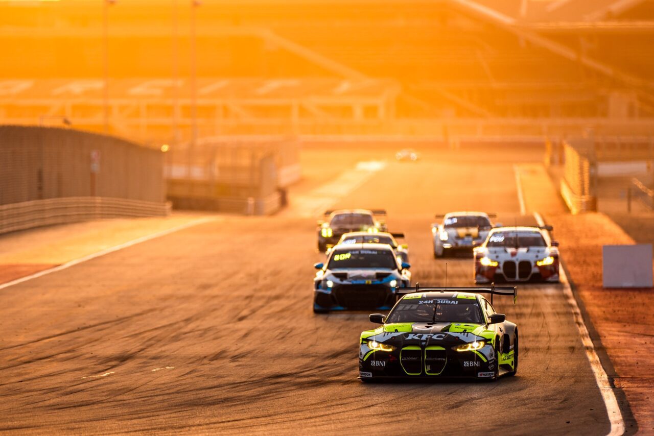 valentino-rossi-bmw-m-team-wrt-motorsport-BMW-M4-GT3-dubai