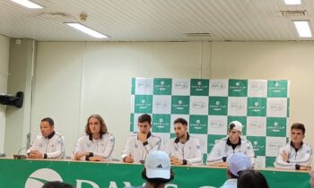 Τσιτσιπάς: «Στόχος μας όσο τρελό και να ακούγεται να πάρουμε τον τίτλο του Davis Cup» (vid)