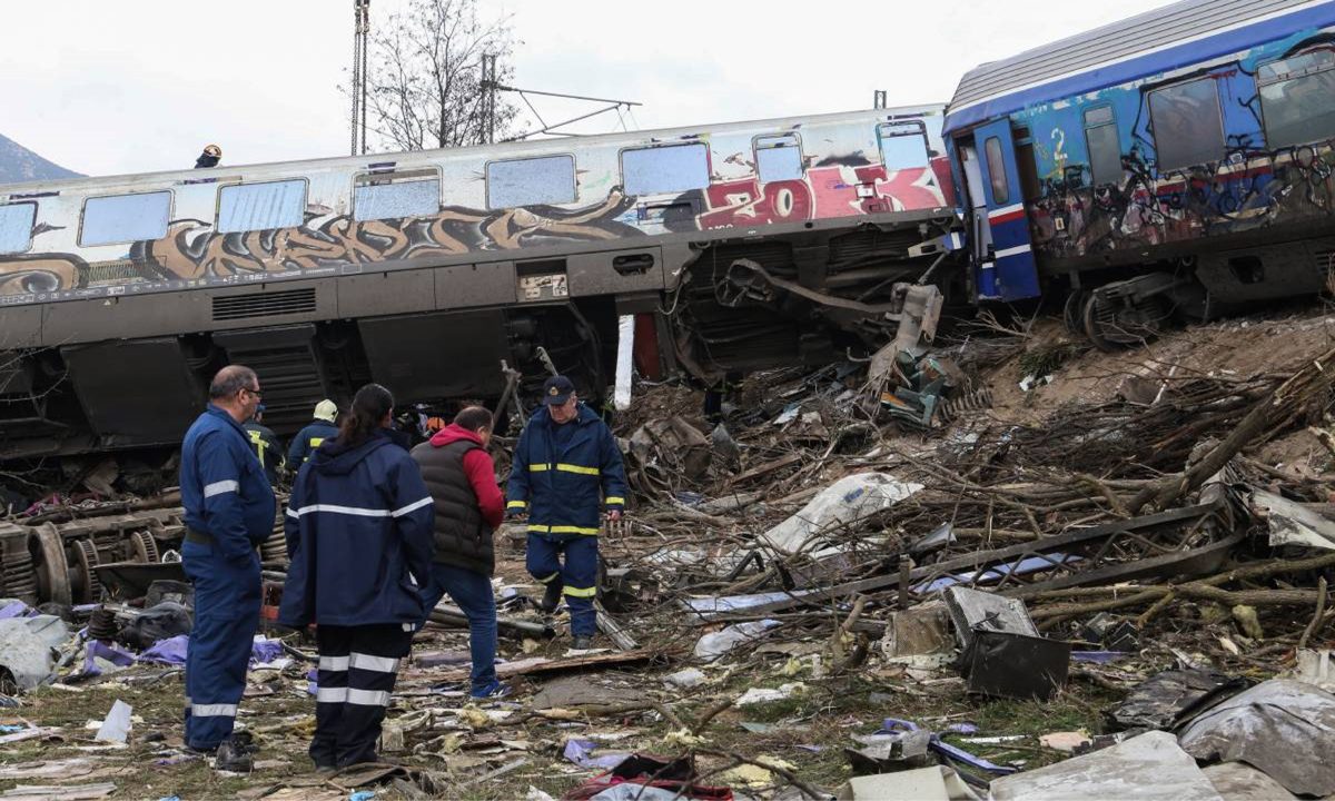 Τραγωδία στα Τέμπη: Αυτό το μπάχαλο έφερε τον θάνατο - Επί 45 ολόκληρα λεπτά οι αρχές δεν γνώριζαν που βρίσκεται το τρένο, ούτε τι είχε συμβεί!
