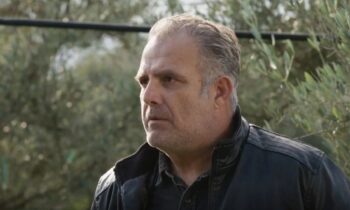 Η γη της ελιάς επόμενα επεισόδια: Η Ιουλία αγοράζει τον ελαιώνα του Δημοσθένη – Χαμός με τον Στάθη
