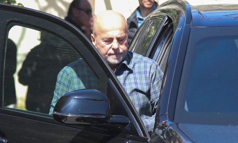 Αποχώρησε ο Γιάννης Αλαφούζος – Δε θέλησε να πάρει μέρος στο σκληρό ροκ