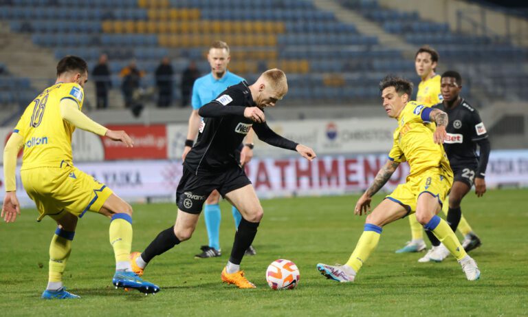 Αστέρας Τρίπολης – Ατρόμητος 1-1: Συμπληρώθηκε το καρέ των αδιάφορων στα play out!