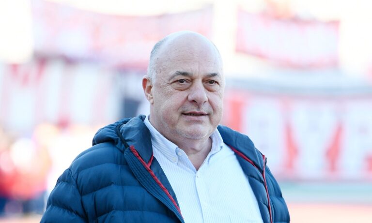 Παράπονα για τη διαιτησία κόντρα στον Ολυμπιακό έχει και ο Αχιλλέας Μπέος!