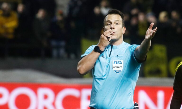 Super League – Αποκλειστικό: Γνώριμη σφυρίχτρα στο ΑΕΚ – Παναθηναϊκός!