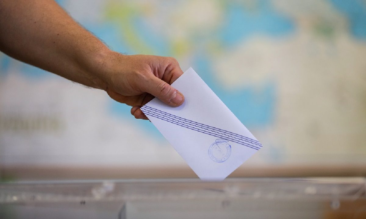 Πόσες ημέρες εκλογικής άδειας δικαιούνται οι ετεροδημότες για τις εκλογές 2023. Δείτε όλες τις λεπτομέρειες για όσους ψηφίζουν εκτός