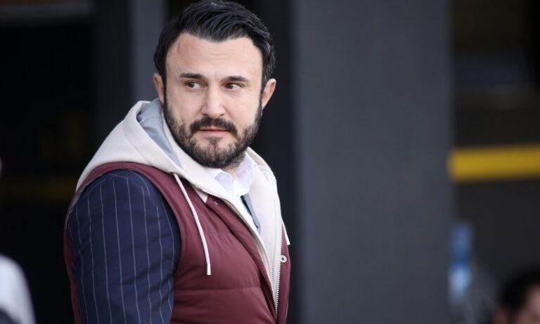 Έκανε τα παράπονα του ο Θόδωρος Καρυπίδης μετά το τέλος του Άρης - ΠΑΟΚ. Η ατάκα στον Αλ Χακίμ πριν μπει στα αποδυτήρια.