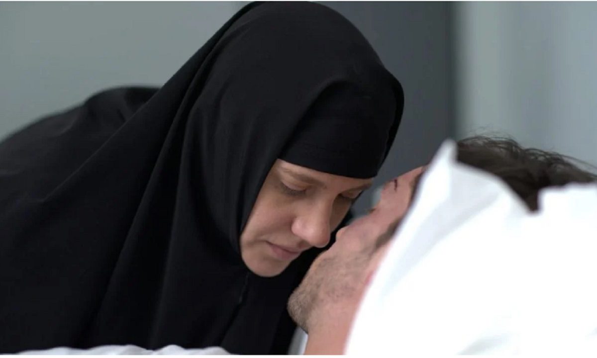 Μαύρο Ρόδο επόμενα επεισόδια: Σε σοκ η Ελισάβετ – Αυτό βρίσκει στη πόρτα του σπιτιού της