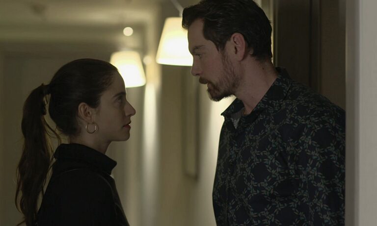 Μαύρο Ρόδο επόμενα επεισόδια: Γυναίκα φωτιά συνεργάζεται με τον Βίκο – Αυτή είναι