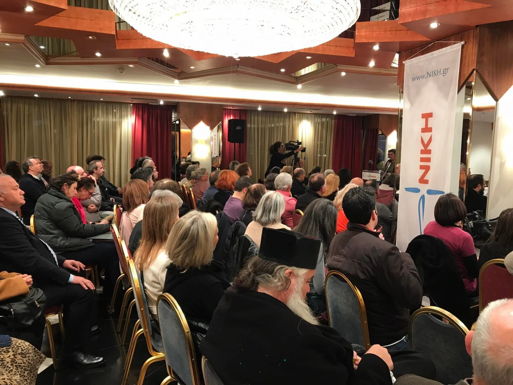 Εξέπληξε ο Δημήτρης Νατσιός στη συγκέντρωση της Νίκης στην Αθήνα