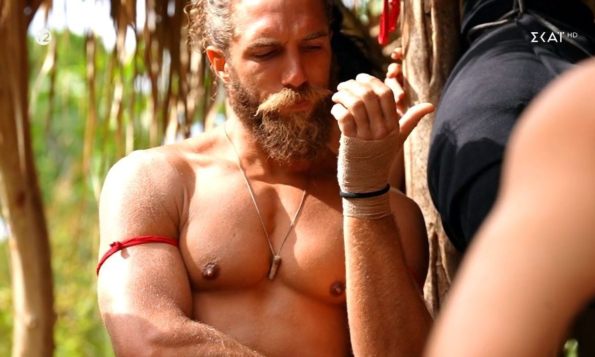 Survivor αποχώρηση 21/3: Τρεις παίκτες από την κόκκινη ομάδα βγαίνουν υποψήφιοι προς αποχώρηση στο τελευταίο συμβούλιο του Survivor All Star.