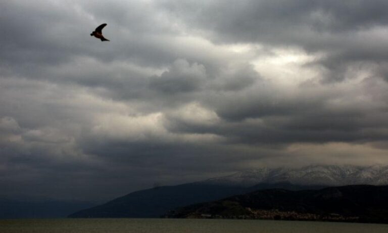 Καιρός με συννεφιά, αλλά και άνοδο της θερμοκρασίας τη Δευτέρα (20/3)