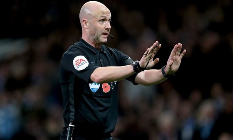 Premier League: Η viral φωτογραφία του διαιτητή του Σίτι – Λίβερπουλ με τα μαλλιά του Γκρίλις! (pic)