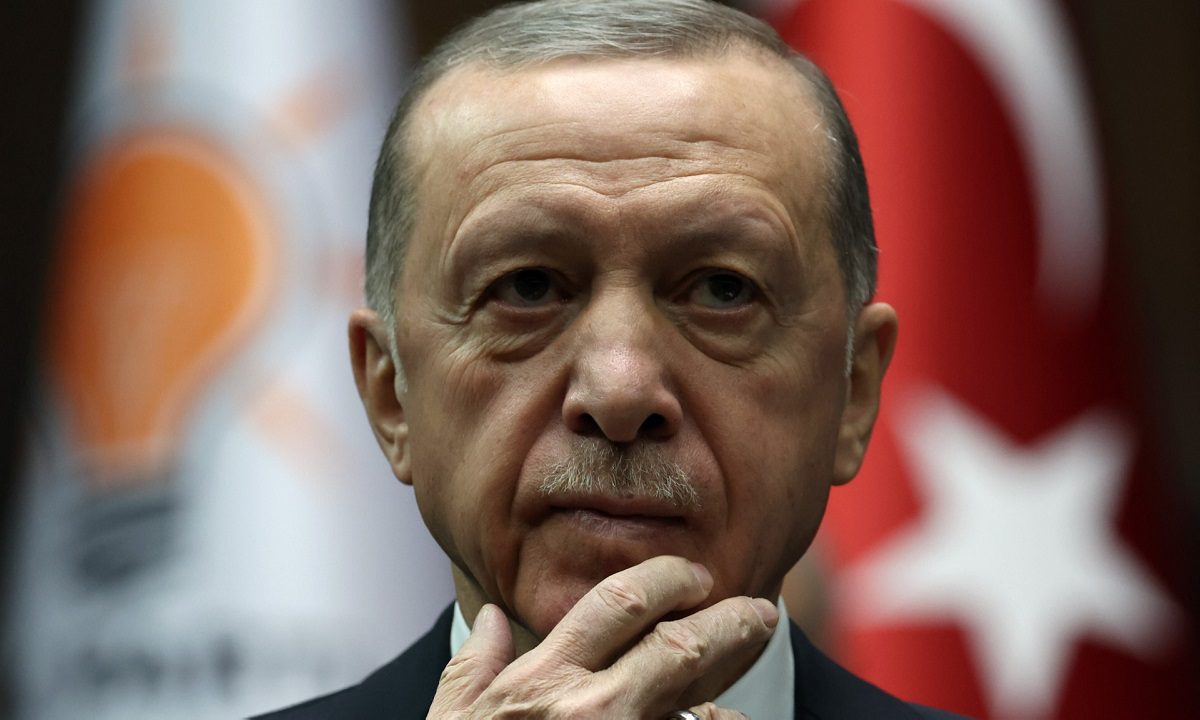 Τουρκία: Νάτος πάλι ο Ερντογάν για τη «Γαλάζια Πατρίδα»! – «Παίζει τα ρέστα του για να μην συλληφθεί»