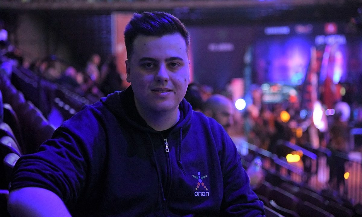 Για πρώτη φορά στην Ελλάδα, ένας αθλητής των eSports υποστηρίζεται μέσω του προγράμματος OΠΑΠ Champions. Στηρίζει τον Νάσο Βασαλάκη.