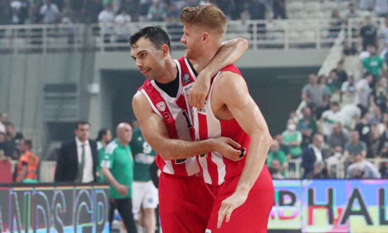 Η ελληνοποίηση του Γουόκαπ βάζει έξτρα πίεση στην υπόθεση του Σλούκα – Τι ψάχνει ο Ολυμπιακός