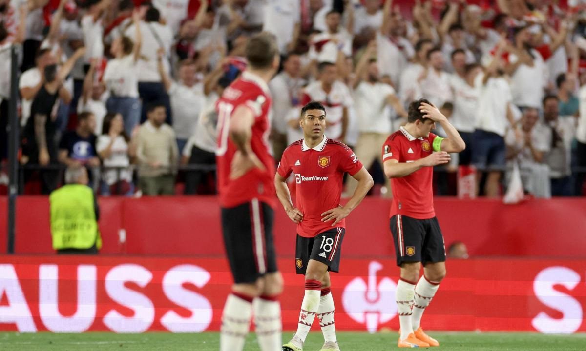 Το ευρωπαϊκό στραπάτσο φέρνει ολικό «λίφτινγκ» στη Μάντσεστερ Γιουνάιτεντ – Φεύγουν και top ονόματα