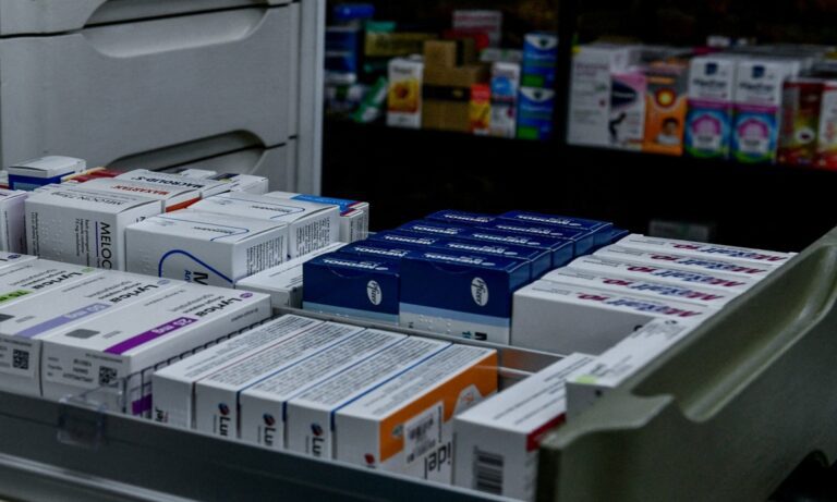 Παραμένουν οι σοβαρές ελλείψεις φαρμάκων – Για «κίνδυνο δημόσιας υγείας» μιλά ο Φαρμακευτικός Σύλλογος Αττικής