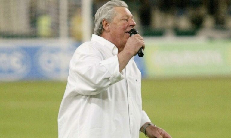 «Σύλλογος μεγάλος δεν υπάρχει άλλος…» – Η φωνή του Γιάννη Βογιατζή δεν θα σιγήσει ποτέ!