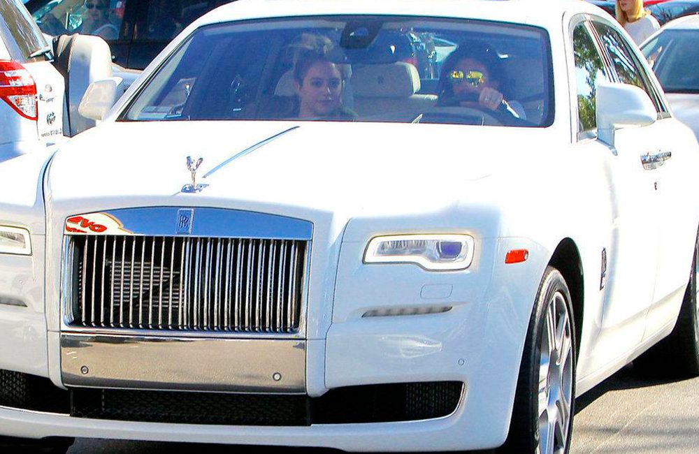 Article-Image-Celebrity-Cars-Worth-Millions-Kylie-Jenner-Rolls-Royce-Phantom