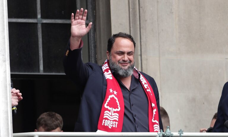 Ο Βαγγέλης Μαρινάκης άρχισε το ξήλωμα στη Νότιγχαμ Φόρεστ – Επτά παίκτες αποχωρούν!