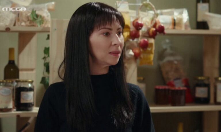 Η γη της ελιάς επόμενα επεισόδια: Η Αρετή ξεφτιλίζει δημόσια τον Δημοσθένη